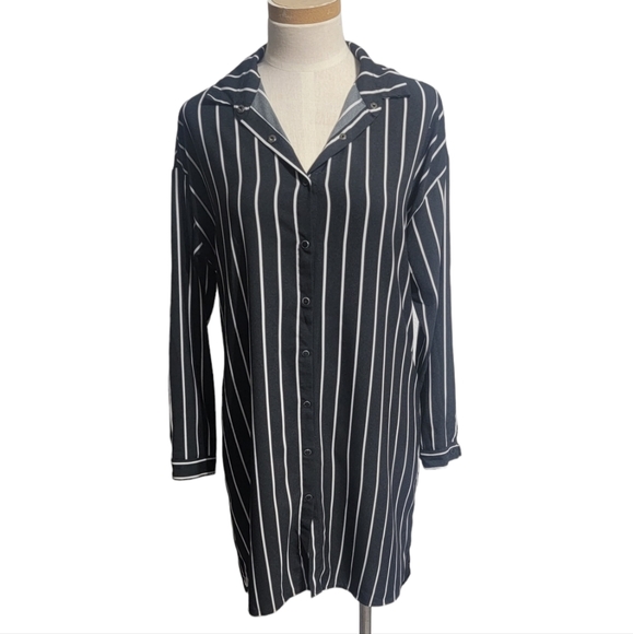 LOONEY TUNES* Striped Shirt - Picture 3 of 4